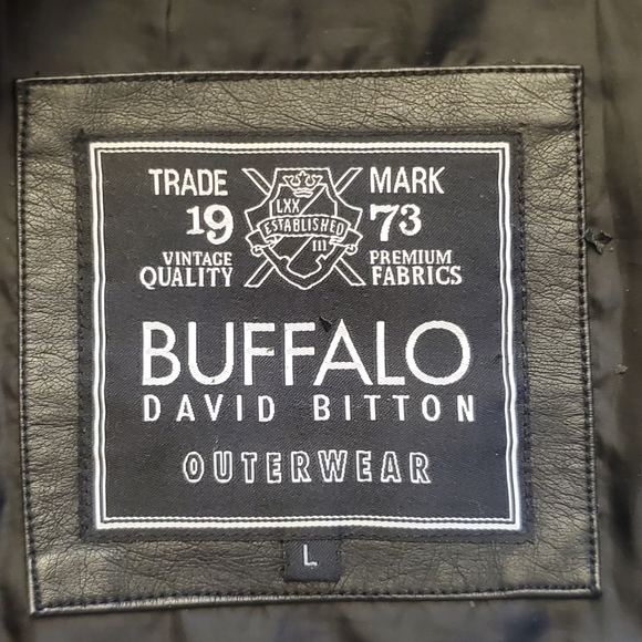 Casual black jacket - Picture 3 of 3